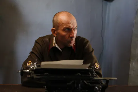 А.Л.Ж.И.Р. — кадр 10