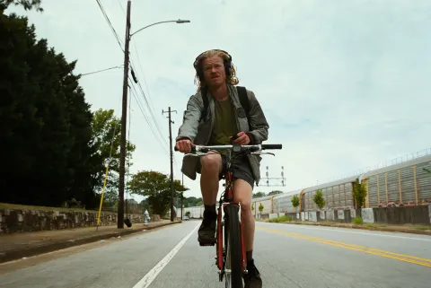 Бугония — кадр 11