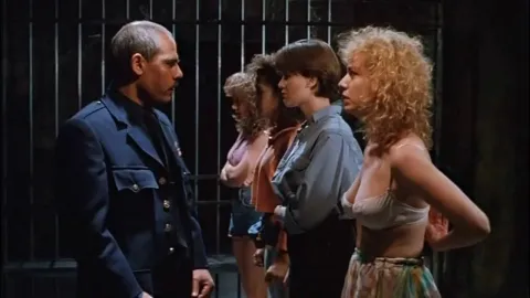 Женщины за решеткой 2 — кадр 5
