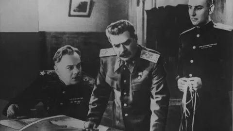 Третий удар — кадр 1