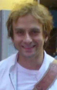 Тим Ховар