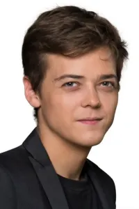Симон Песутич